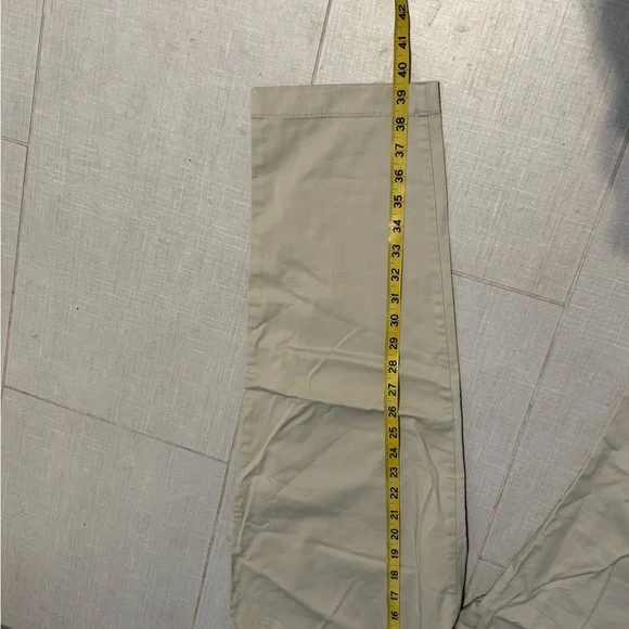 GAP Women's Khaki Elastic Waist Pleated Trousers - size 8 - Picture 7 of 14